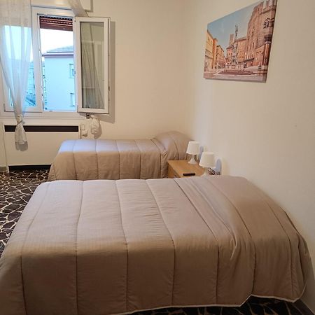Elegante Appartamento 90 Mq Zona Corticella Fiera Bologna Eksteriør billede