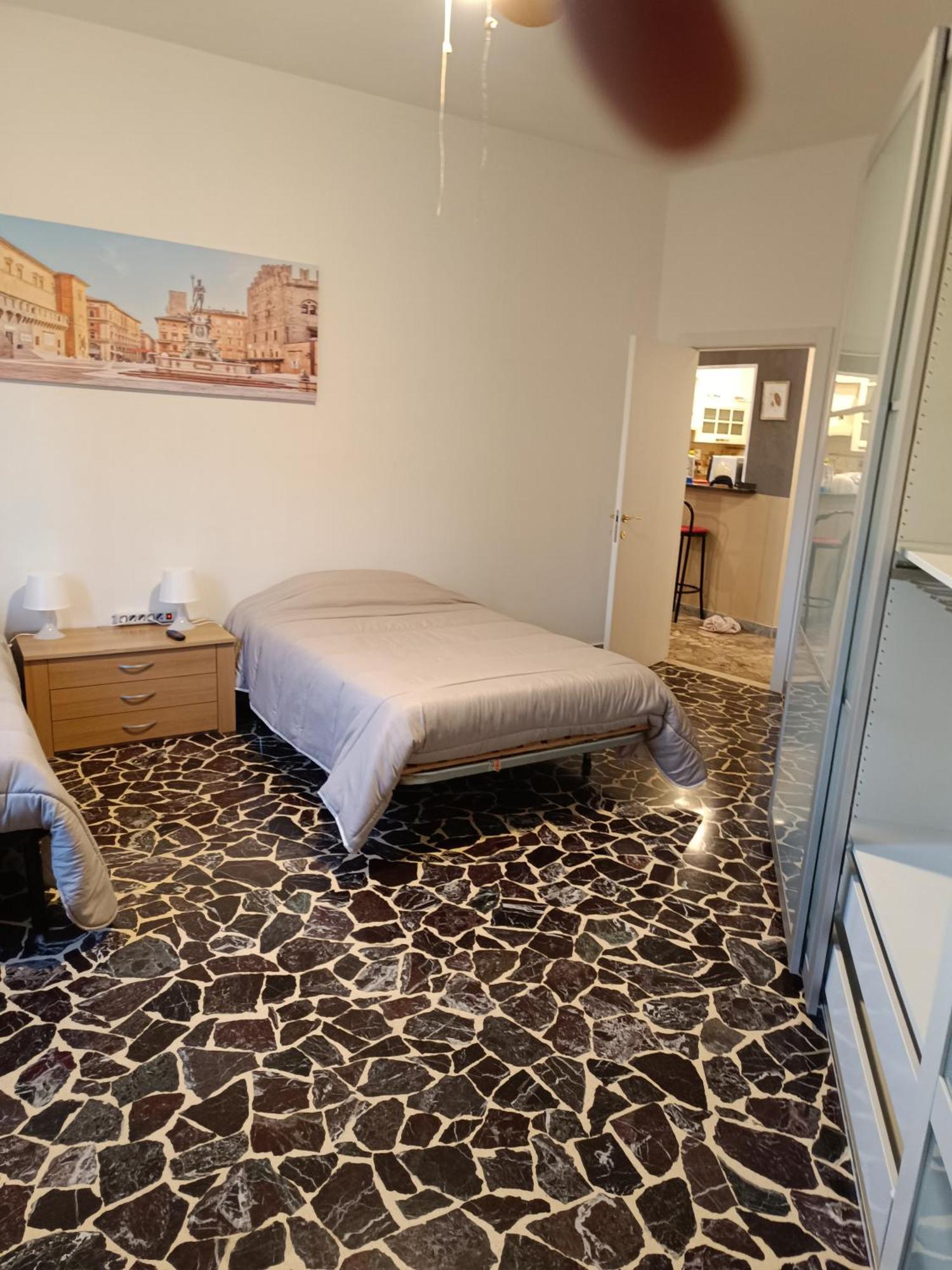 Elegante Appartamento 90 Mq Zona Corticella Fiera Bologna Eksteriør billede